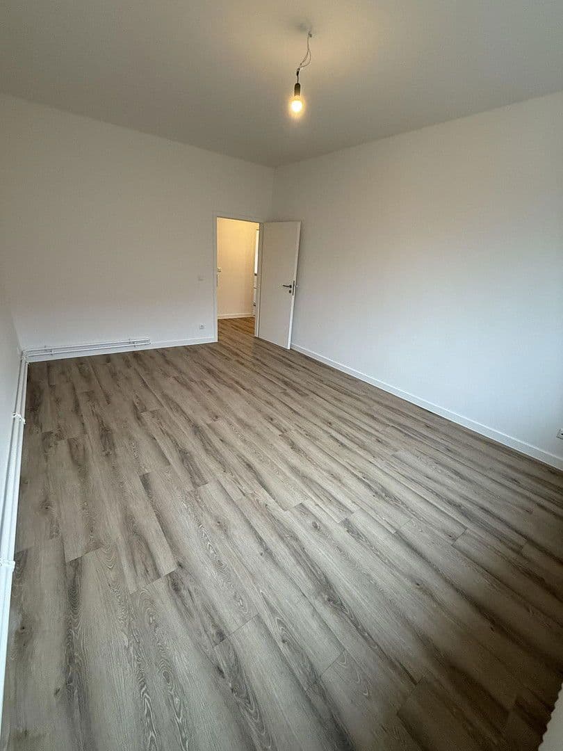Pronájem bytu 3+1 81 m², Nauheimer Straße 29, Berlin, Berlín Pronájem bytu 3+1 81 m², Nauheimer Straße 29, Berlin, Berlín