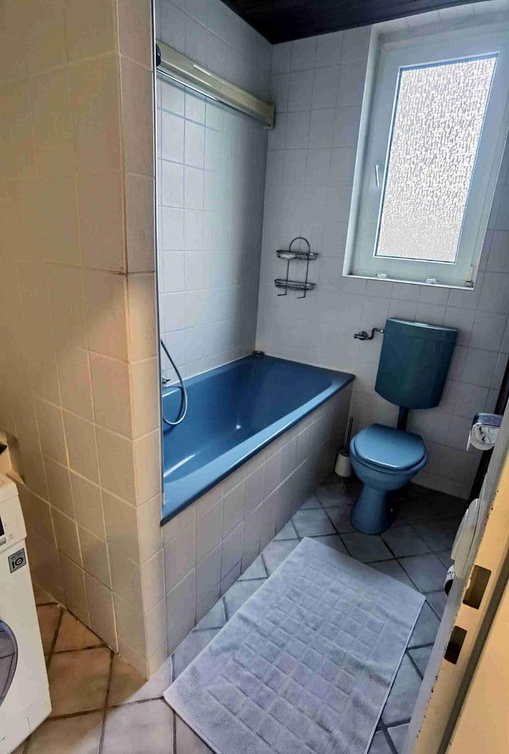 Pronájem bytu 2+1 35 m², Köln, Severní Porýní-Vestfálsko Pronájem bytu 2+1 35 m², Köln, Severní Porýní-Vestfálsko