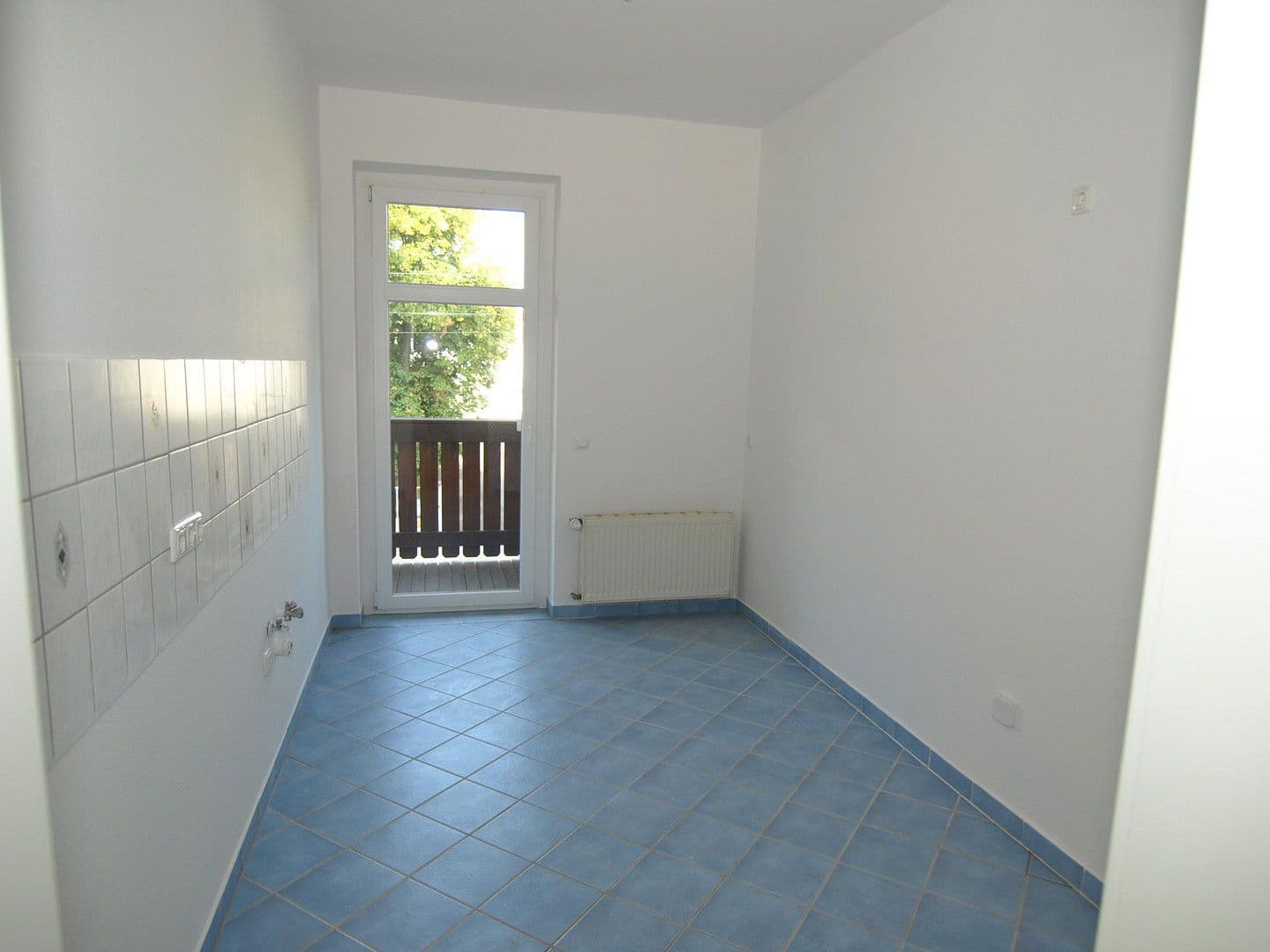 Pronájem bytu 2+1 74 m², Südstr. 64, Leipzig, Sasko Pronájem bytu 2+1 74 m², Südstr. 64, Leipzig, Sasko
