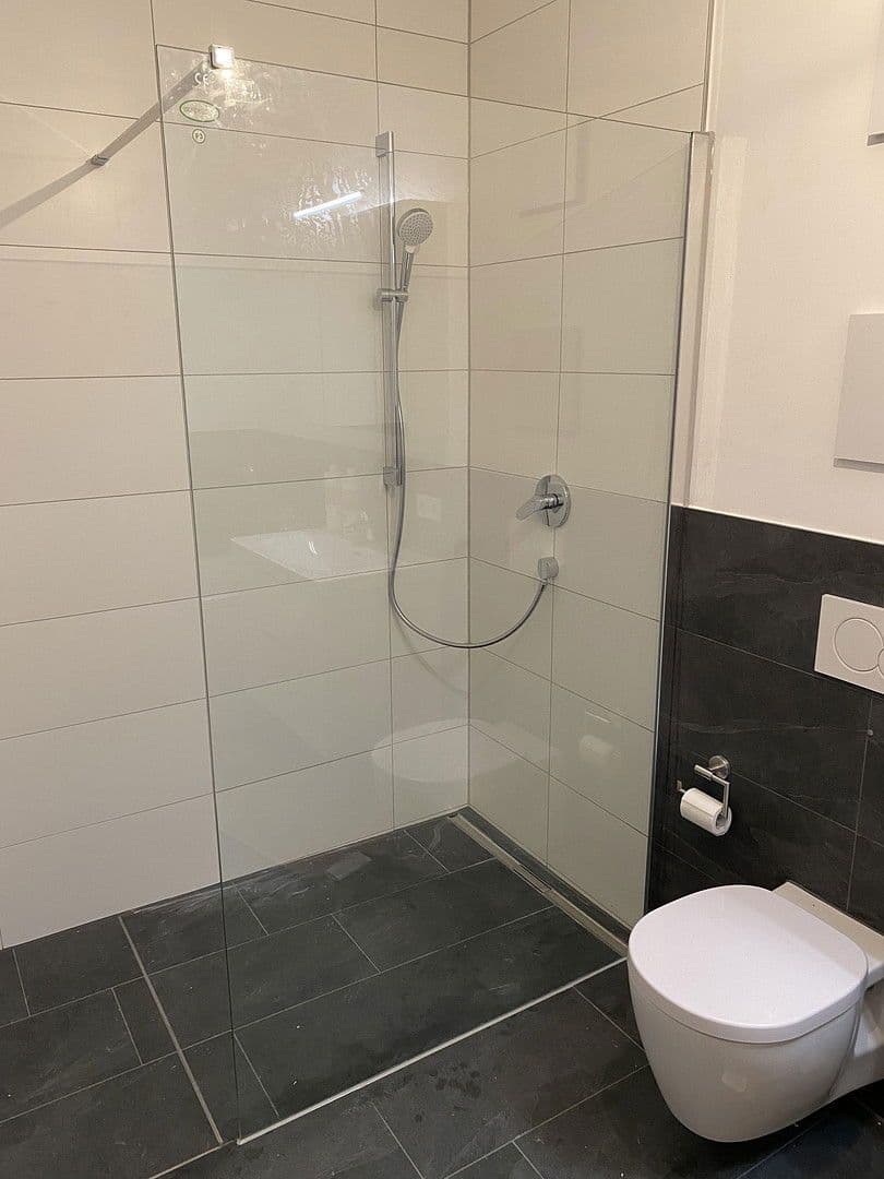 Pronájem bytu 3+1 103 m², Bei den Linden 18/1, Laichingen, Bádensko-Württembersko Pronájem bytu 3+1 103 m², Bei den Linden 18/1, Laichingen, Bádensko-Württembersko