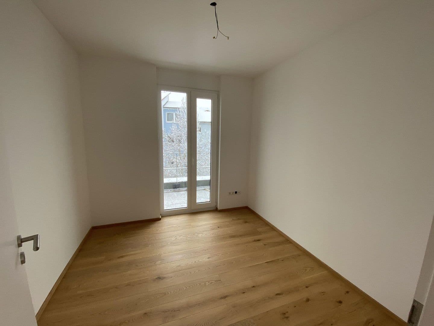 Pronájem bytu 3+1 103 m², Bei den Linden 18/1, Laichingen, Bádensko-Württembersko Pronájem bytu 3+1 103 m², Bei den Linden 18/1, Laichingen, Bádensko-Württembersko