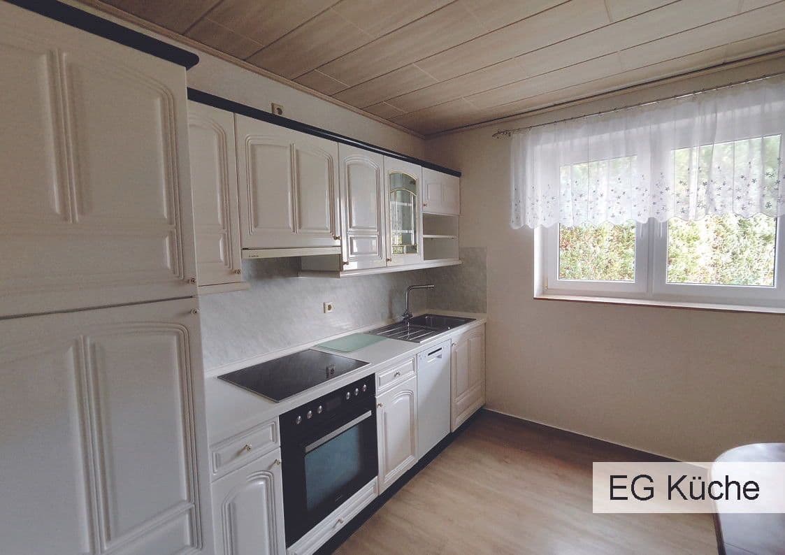 Prodej domu 218 m², pozemek 448 m², Schwäbisch Hall, Bádensko-Württembersko Prodej domu 218 m², pozemek 448 m², Schwäbisch Hall, Bádensko-Württembersko