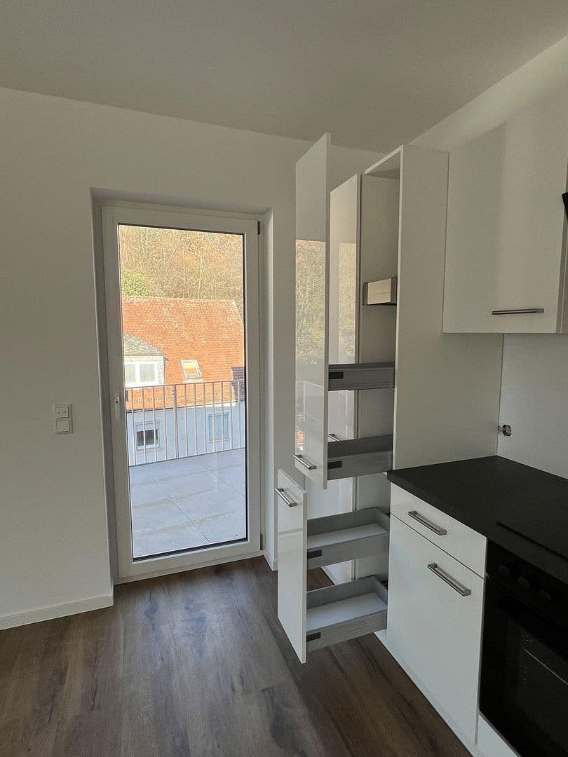 Pronájem bytu 2+1 78 m², Hauptstraße 128, Leidersbach, Bavorsko Pronájem bytu 2+1 78 m², Hauptstraße 128, Leidersbach, Bavorsko