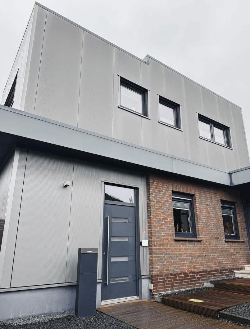 Prodej domu 210 m², pozemek 747 m², Wardenburg, Dolní Sasko Prodej domu 210 m², pozemek 747 m², Wardenburg, Dolní Sasko