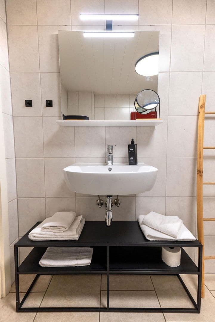 Pronájem bytu 1+1 50 m², Beim Märzenbad 15, Augsburg, Bavorsko Pronájem bytu 1+1 50 m², Beim Märzenbad 15, Augsburg, Bavorsko