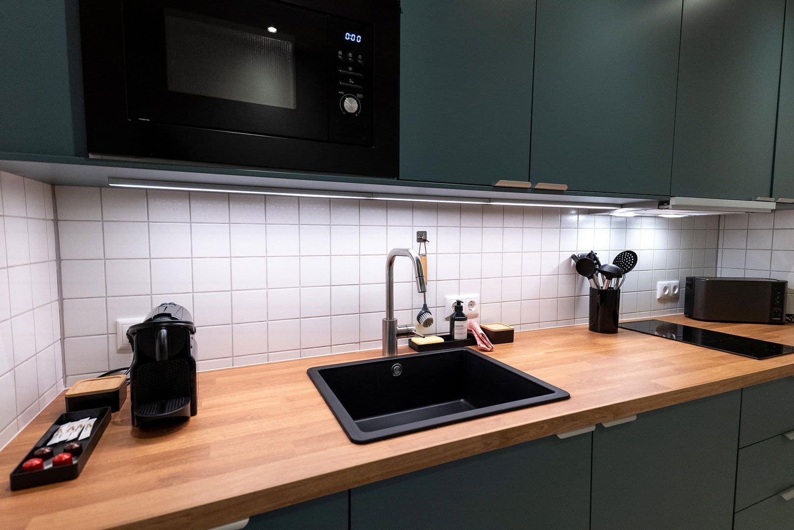 Pronájem bytu 1+1 50 m², Beim Märzenbad 15, Augsburg, Bavorsko Pronájem bytu 1+1 50 m², Beim Märzenbad 15, Augsburg, Bavorsko