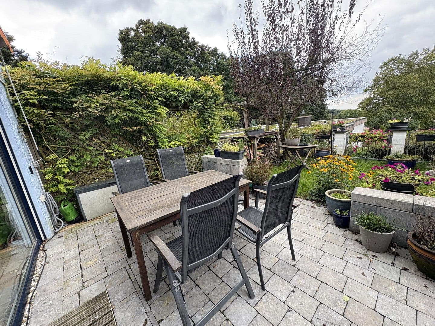 Prodej domu 115 m², pozemek 185 m², Jägerhofstraße, Wuppertal, Severní Porýní-Vestfálsko Prodej domu 115 m², pozemek 185 m², Jägerhofstraße, Wuppertal, Severní Porýní-Vestfálsko