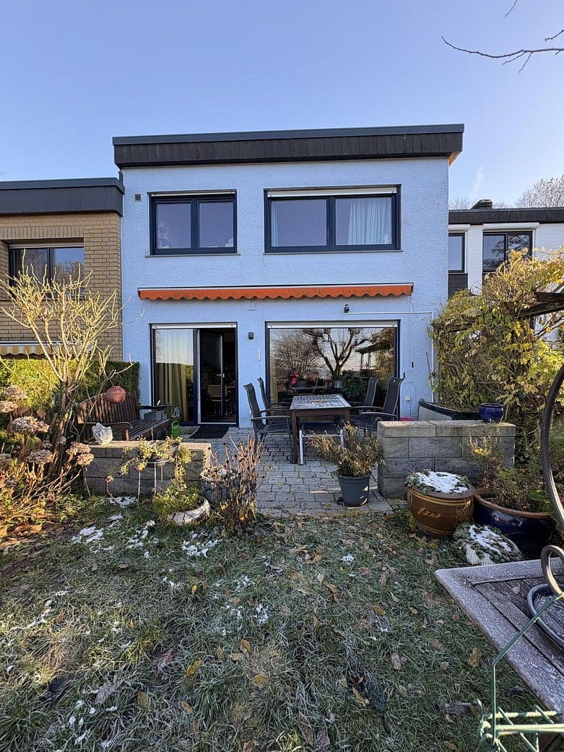 Prodej domu 115 m², pozemek 185 m², Jägerhofstraße, Wuppertal, Severní Porýní-Vestfálsko Prodej domu 115 m², pozemek 185 m², Jägerhofstraße, Wuppertal, Severní Porýní-Vestfálsko