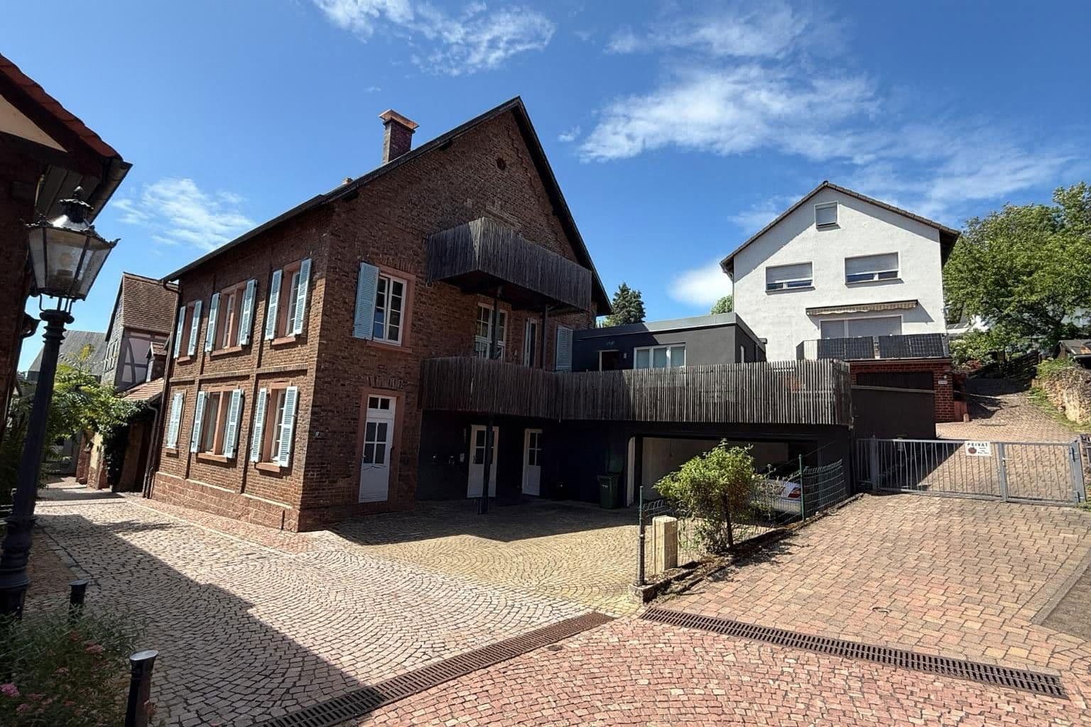 Prodej domu 273 m², pozemek 405 m², Gelnhausen, Hessen Prodej domu 273 m², pozemek 405 m², Gelnhausen, Hessen