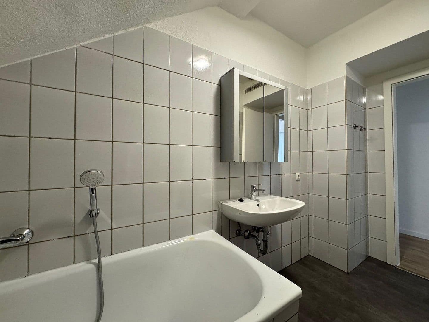 Pronájem bytu 1+kk 40 m², Hanielstraße 31, Essen, Severní Porýní-Vestfálsko Pronájem bytu 1+kk 40 m², Hanielstraße 31, Essen, Severní Porýní-Vestfálsko