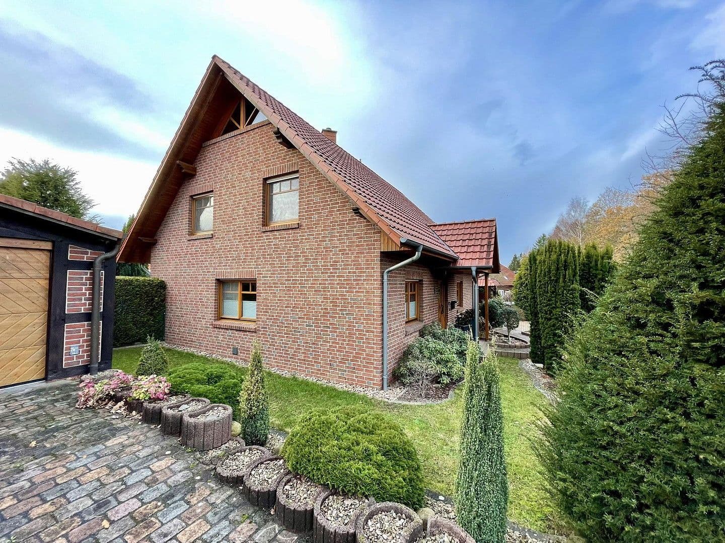 Prodej domu 173 m², pozemek 819 m², Rehburg-Loccum, Dolní Sasko Prodej domu 173 m², pozemek 819 m², Rehburg-Loccum, Dolní Sasko