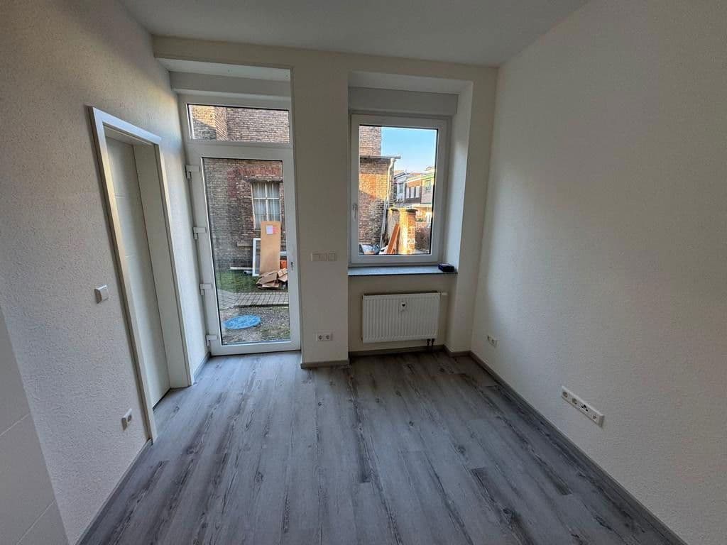 Pronájem bytu 4+kk 100 m², Rüppurrer Str. 20, Karlsruhe, Bádensko-Württembersko Pronájem bytu 4+kk 100 m², Rüppurrer Str. 20, Karlsruhe, Bádensko-Württembersko