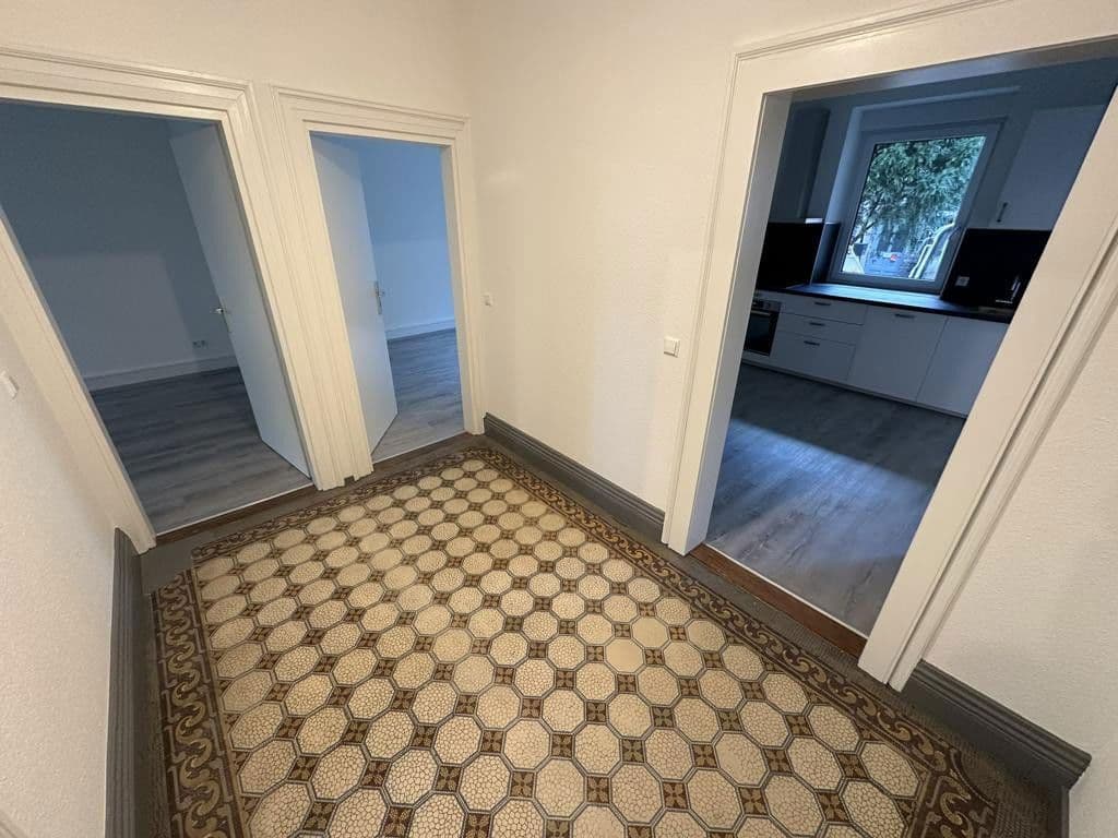 Pronájem bytu 4+kk 100 m², Rüppurrer Str. 20, Karlsruhe, Bádensko-Württembersko Pronájem bytu 4+kk 100 m², Rüppurrer Str. 20, Karlsruhe, Bádensko-Württembersko