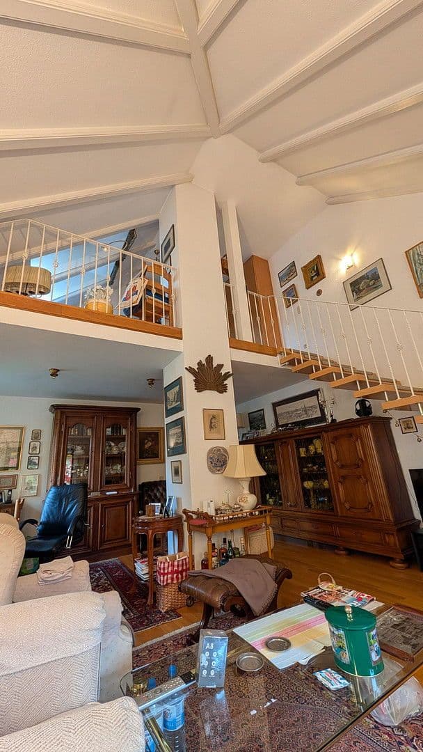 Pronájem bytu 3+1 102 m², Memlingstraße 2, München, Bavorsko Pronájem bytu 3+1 102 m², Memlingstraße 2, München, Bavorsko