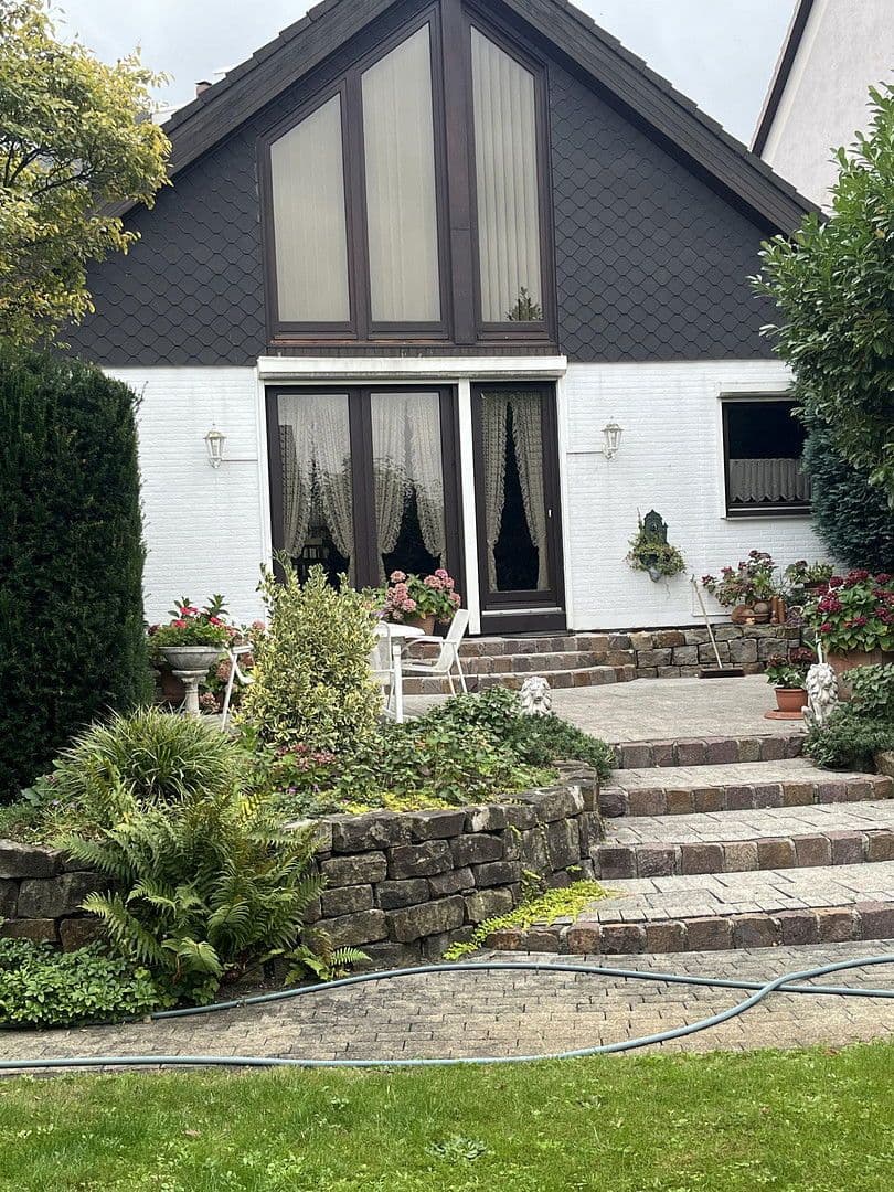 Prodej domu 145 m², pozemek 648 m², Hannover, Dolní Sasko Prodej domu 145 m², pozemek 648 m², Hannover, Dolní Sasko