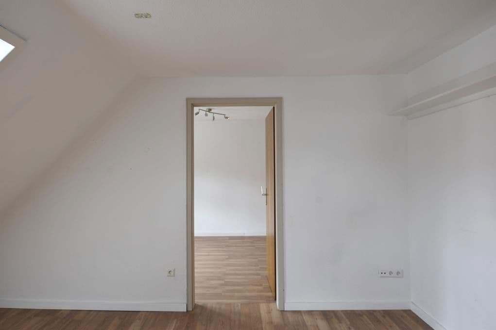 Prodej domu 157 m², pozemek 346 m², Eppinger Straße 36, Gemmingen, Bádensko-Württembersko Prodej domu 157 m², pozemek 346 m², Eppinger Straße 36, Gemmingen, Bádensko-Württembersko