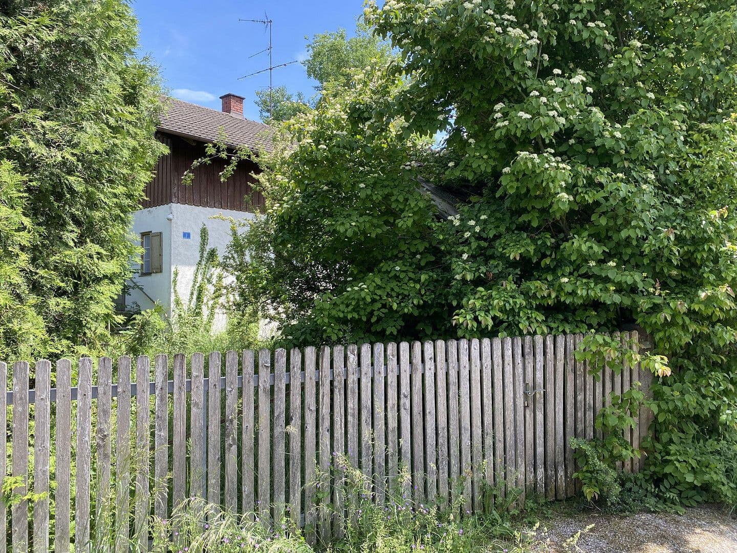Prodej pozemku 1.380 m², Mühlbachweg 3, Bruckmühl, Bavorsko Prodej pozemku 1.380 m², Mühlbachweg 3, Bruckmühl, Bavorsko