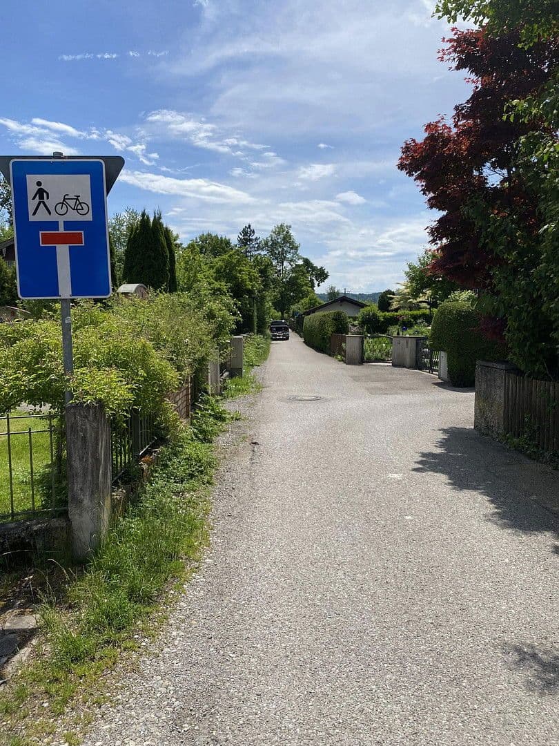 Prodej pozemku 1.380 m², Mühlbachweg 3, Bruckmühl, Bavorsko Prodej pozemku 1.380 m², Mühlbachweg 3, Bruckmühl, Bavorsko