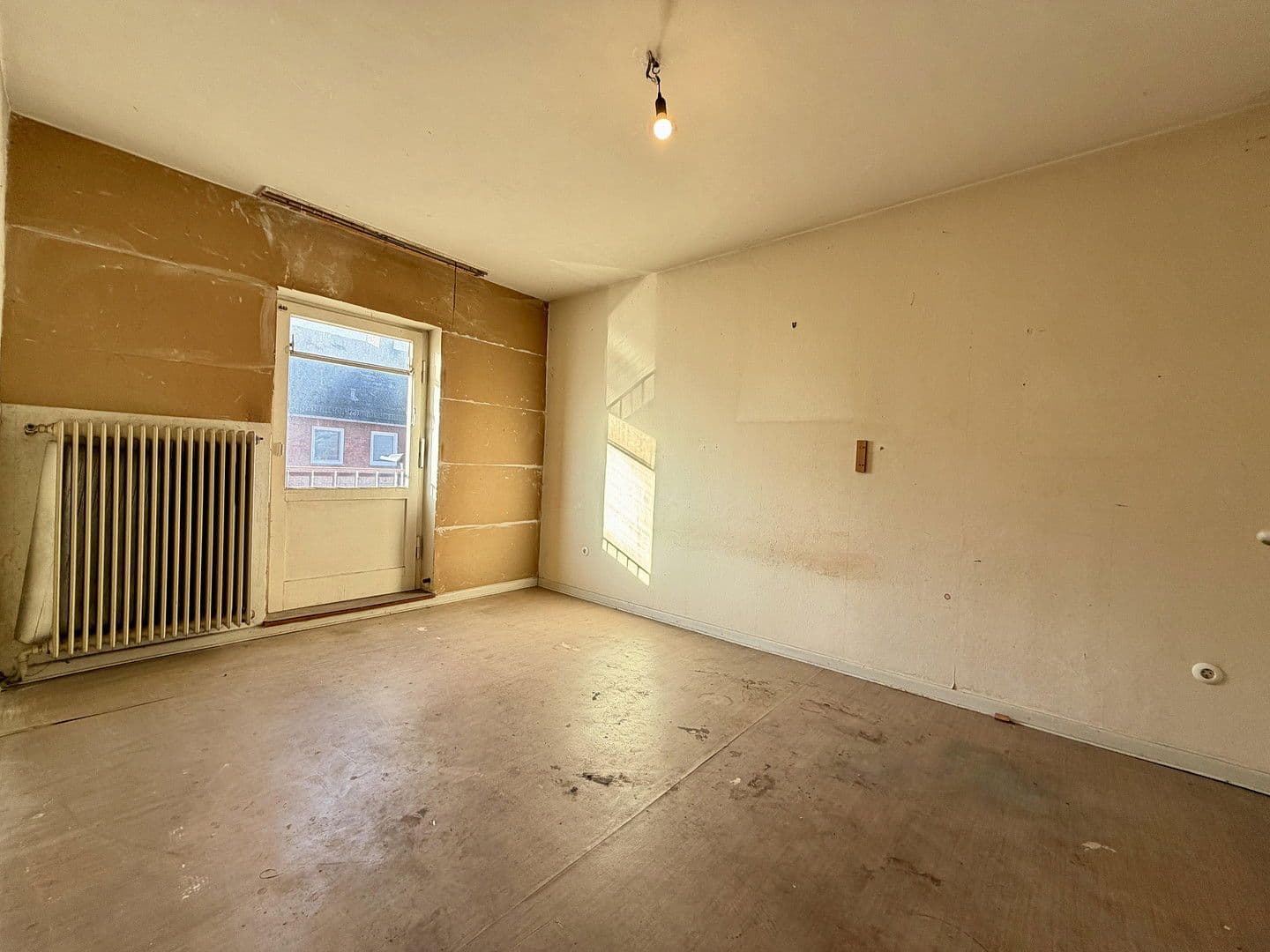 Prodej domu 80 m², pozemek 149 m², Bremen - Gartenstadt Vahr, Bremen Prodej domu 80 m², pozemek 149 m², Bremen - Gartenstadt Vahr, Bremen