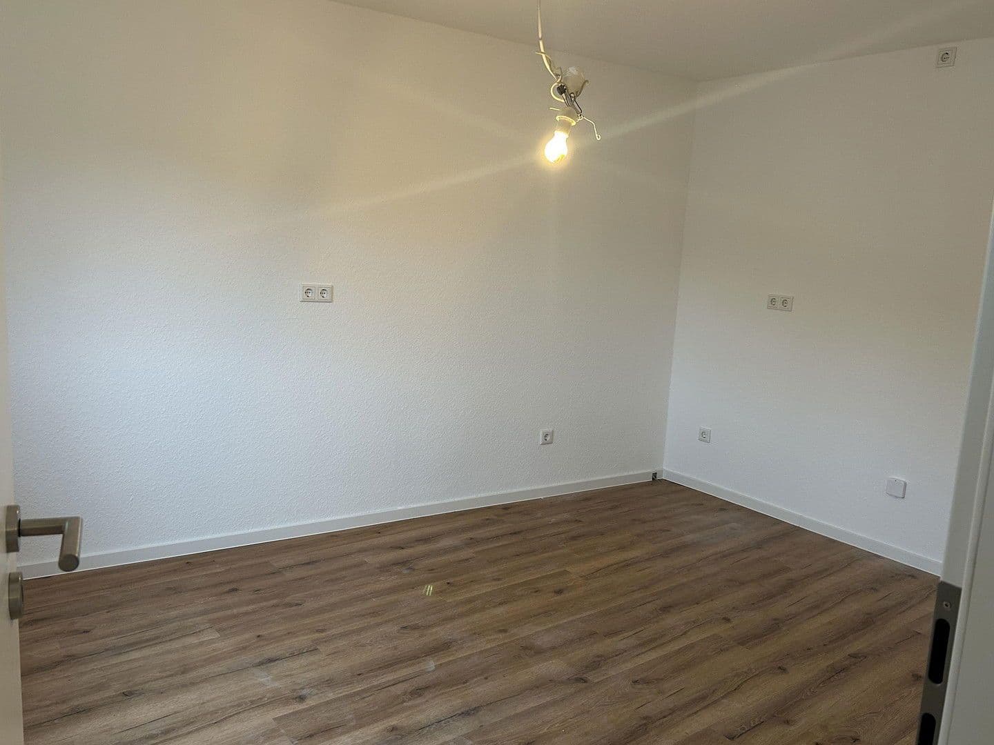 Pronájem bytu 4+1 115 m², Wörrstadt, Porýní-Falc Pronájem bytu 4+1 115 m², Wörrstadt, Porýní-Falc