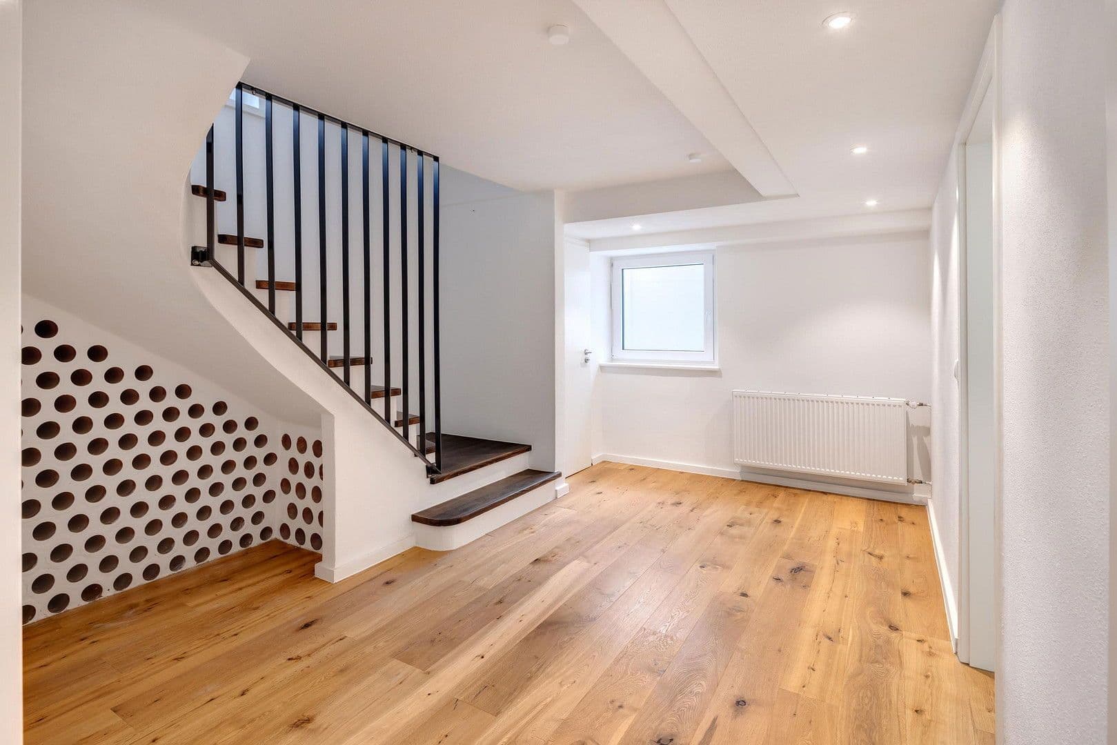 Prodej domu 277 m², pozemek 383 m², Gilching, Bavorsko Prodej domu 277 m², pozemek 383 m², Gilching, Bavorsko