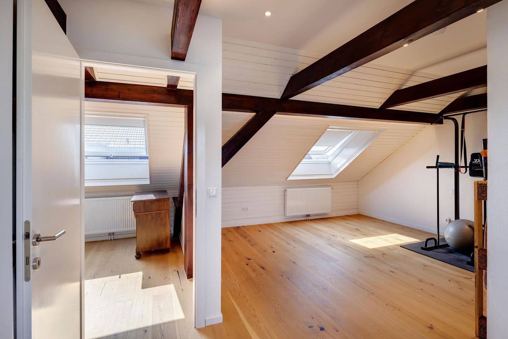 Prodej domu 277 m², pozemek 383 m², Gilching, Bavorsko Prodej domu 277 m², pozemek 383 m², Gilching, Bavorsko