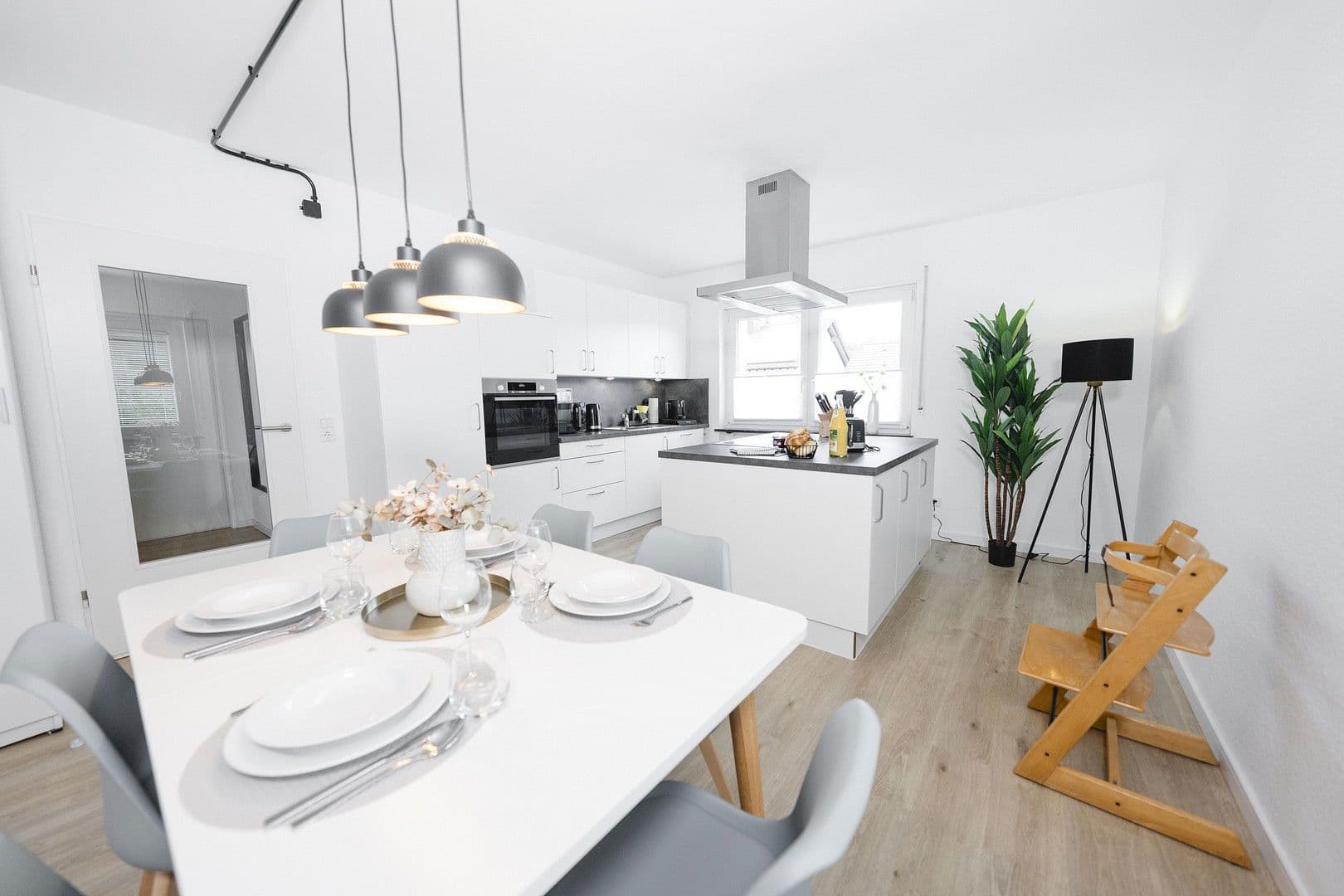 Pronájem bytu 3+1 94 m², Im Brunnenfeld 5, Karlsruhe, Bádensko-Württembersko Pronájem bytu 3+1 94 m², Im Brunnenfeld 5, Karlsruhe, Bádensko-Württembersko