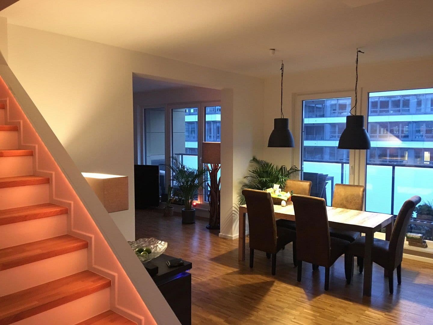 Pronájem bytu 3+1 98 m², Sonninstr. 14, Hamburg, Hamburg Pronájem bytu 3+1 98 m², Sonninstr. 14, Hamburg, Hamburg