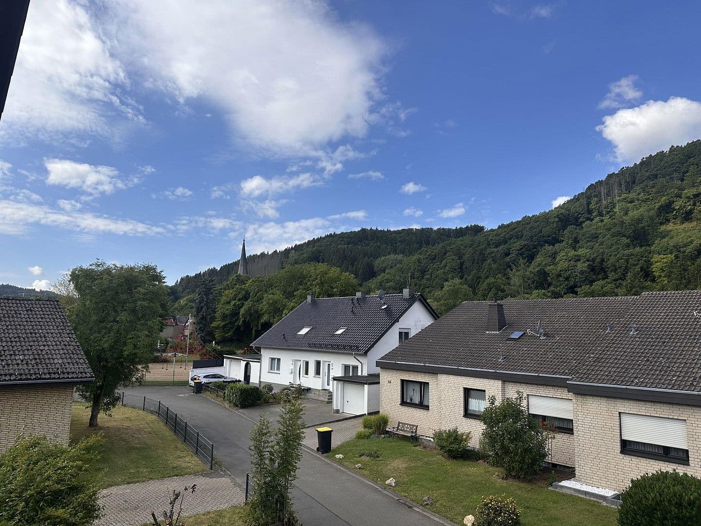 Prodej domu 145 m², pozemek 600 m², Schleiden, Severní Porýní-Vestfálsko Prodej domu 145 m², pozemek 600 m², Schleiden, Severní Porýní-Vestfálsko