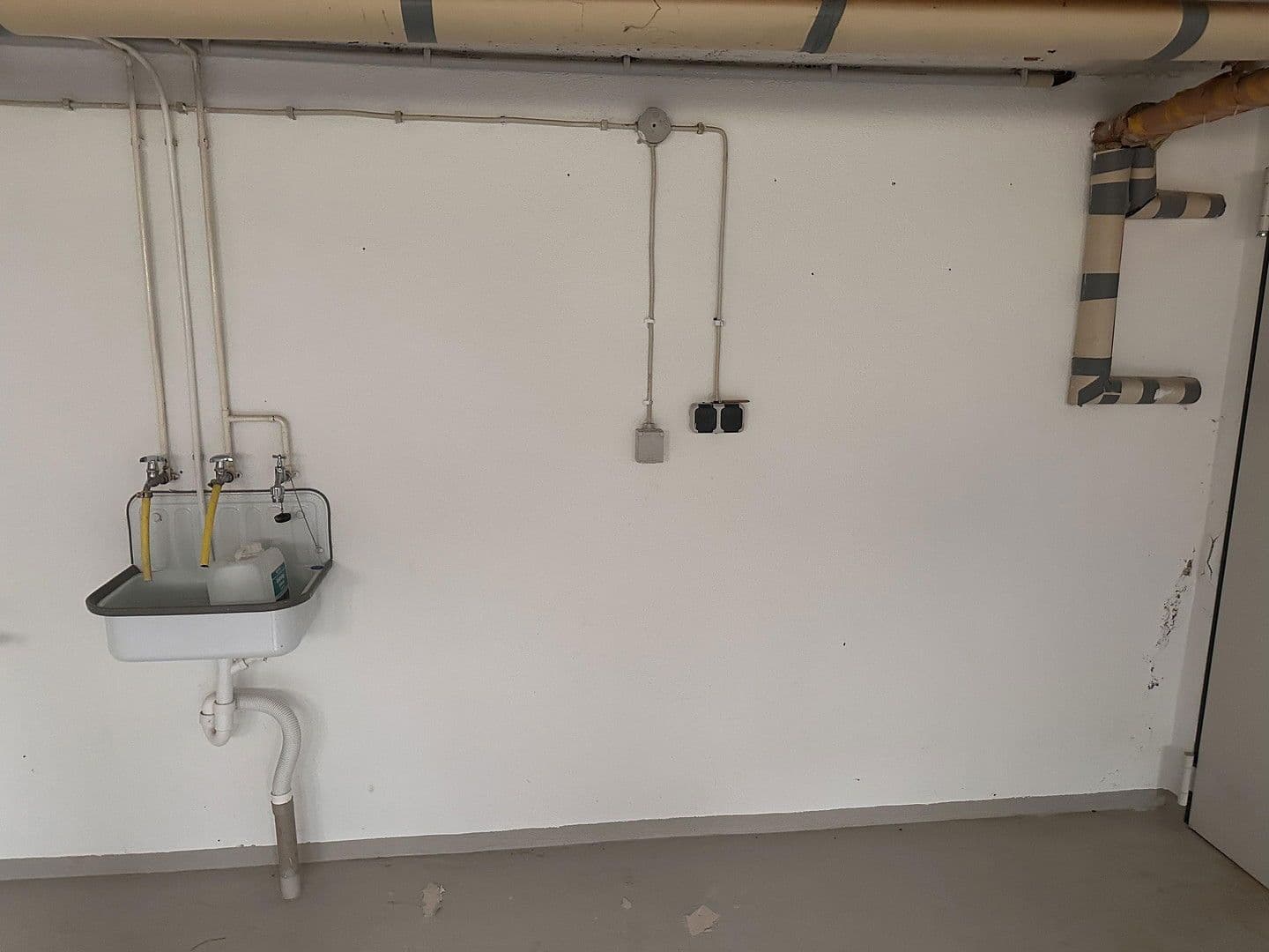 Prodej domu 145 m², pozemek 600 m², Schleiden, Severní Porýní-Vestfálsko Prodej domu 145 m², pozemek 600 m², Schleiden, Severní Porýní-Vestfálsko