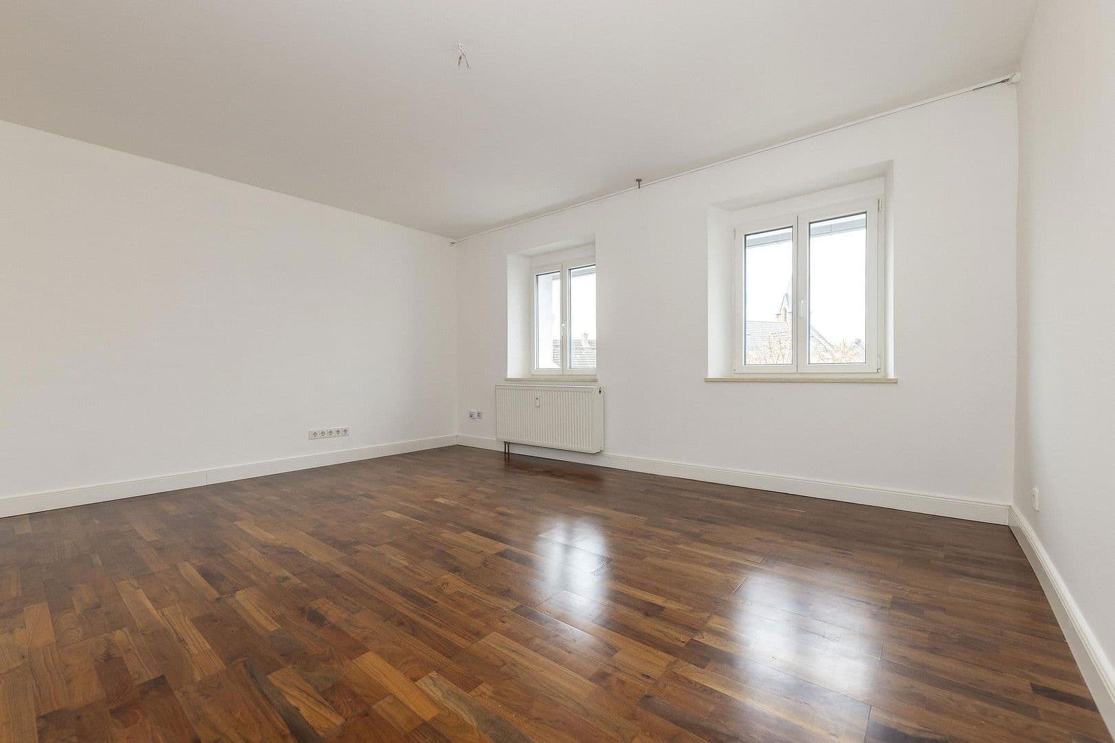 Prodej bytu 2+kk 61 m², Düsseldorf, Severní Porýní-Vestfálsko Prodej bytu 2+kk 61 m², Düsseldorf, Severní Porýní-Vestfálsko