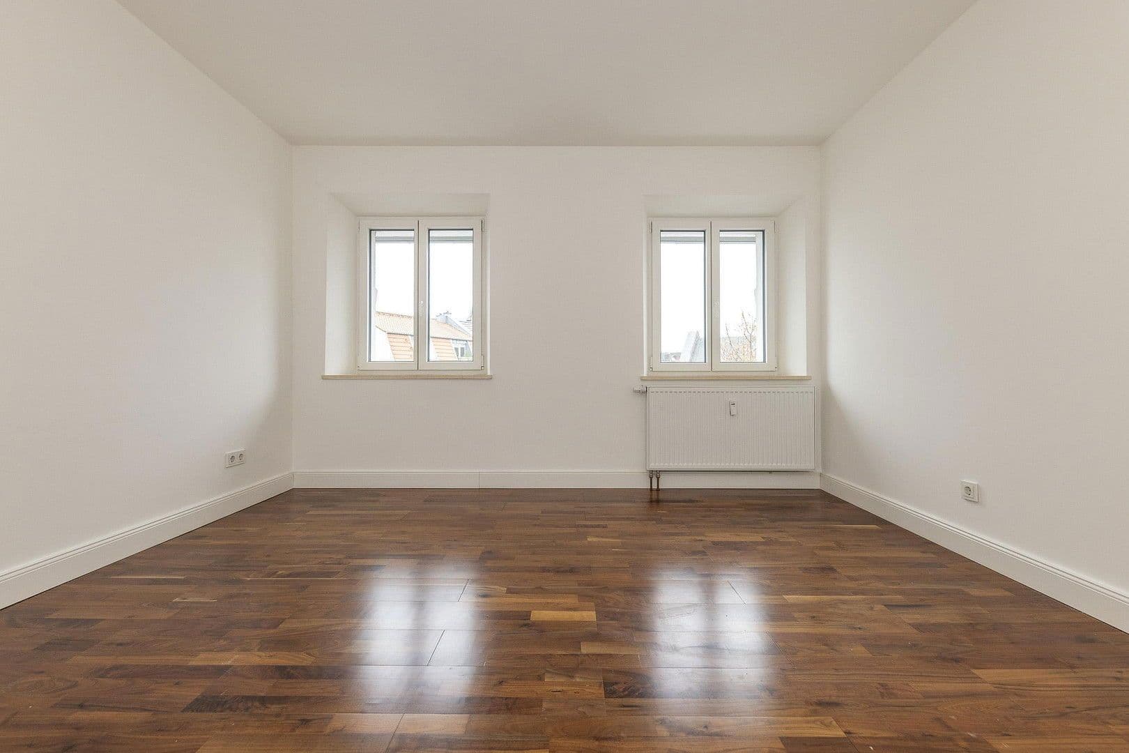 Prodej bytu 2+kk 61 m², Düsseldorf, Severní Porýní-Vestfálsko Prodej bytu 2+kk 61 m², Düsseldorf, Severní Porýní-Vestfálsko
