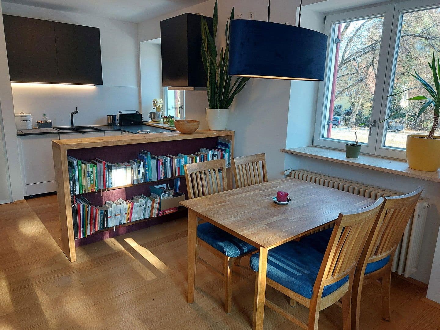 Pronájem bytu 2+1 49 m², Rosenstraße 5, Großhesselohe, Bavorsko Pronájem bytu 2+1 49 m², Rosenstraße 5, Großhesselohe, Bavorsko