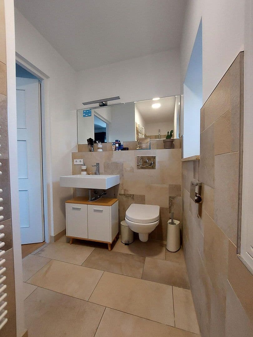 Pronájem bytu 2+1 49 m², Rosenstraße 5, Großhesselohe, Bavorsko Pronájem bytu 2+1 49 m², Rosenstraße 5, Großhesselohe, Bavorsko