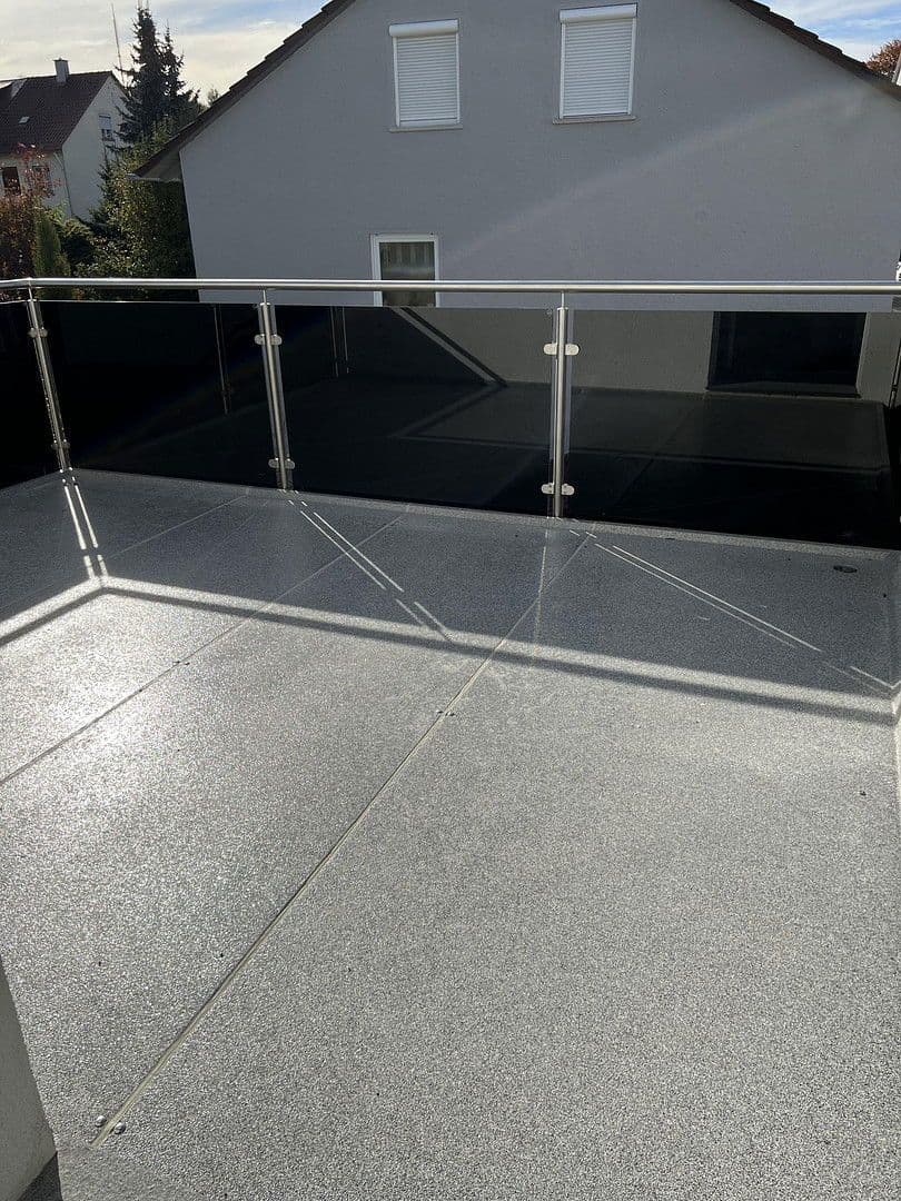 Pronájem bytu 3+1 77 m², Kölllestraße 25, Ulm, Bádensko-Württembersko Pronájem bytu 3+1 77 m², Kölllestraße 25, Ulm, Bádensko-Württembersko