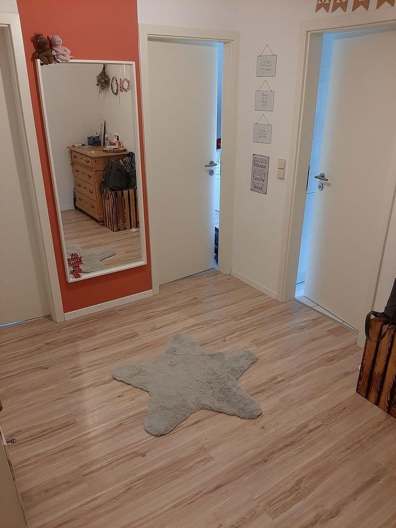 Pronájem bytu 3+1 75 m², Neuhausen auf den Fildern, Bádensko-Württembersko Pronájem bytu 3+1 75 m², Neuhausen auf den Fildern, Bádensko-Württembersko