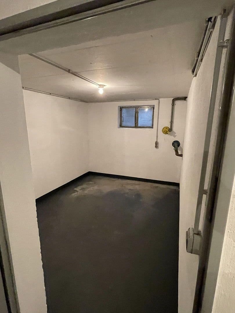 Pronájem bytu 3+1 87 m², Reutlinger Str. 2, Reutlingen, Bádensko-Württembersko Pronájem bytu 3+1 87 m², Reutlinger Str. 2, Reutlingen, Bádensko-Württembersko