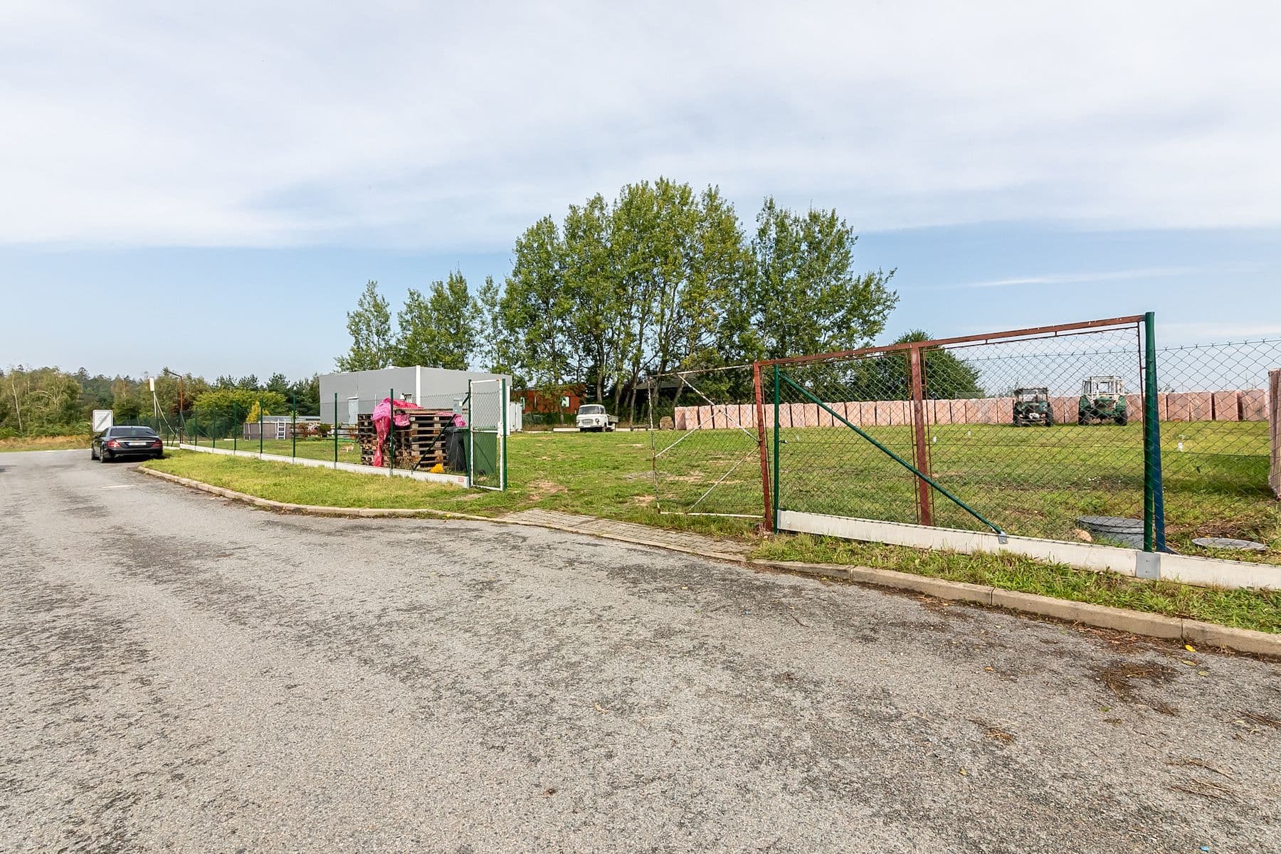 Prodej pozemku 1.506 m², Jevany, Středočeský kraj Prodej pozemku 1.506 m², Jevany, Středočeský kraj