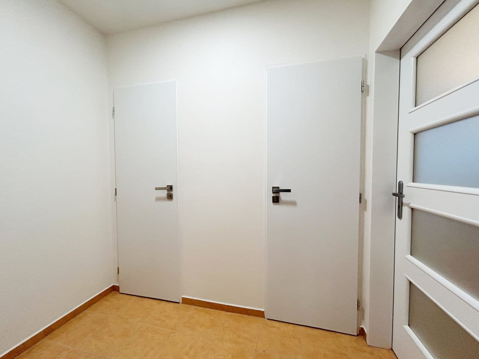 Pronájem bytu 1+kk 30 m², Valentova, Praha, Praha Pronájem bytu 1+kk 30 m², Valentova, Praha, Praha