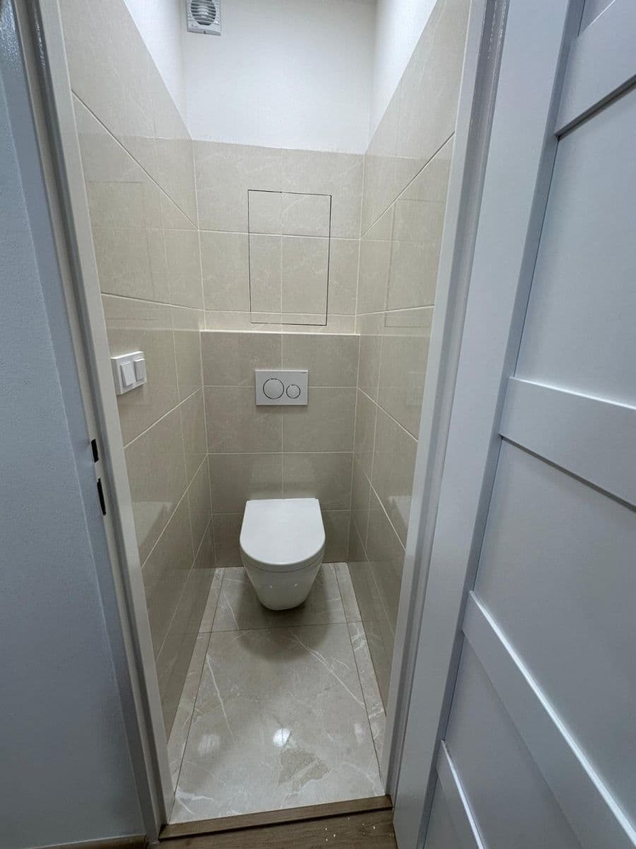 Pronájem bytu 2+1 55 m², Gruzínská, Praha, Praha Pronájem bytu 2+1 55 m², Gruzínská, Praha, Praha