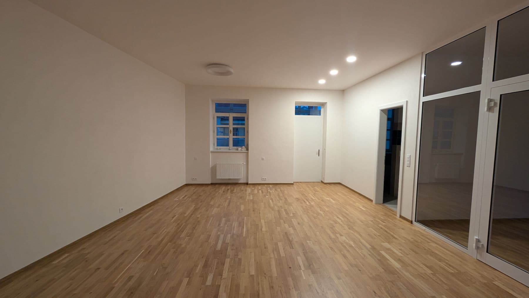 Pronájem bytu 1+1 68 m², Vodičkova, Praha, Praha Pronájem bytu 1+1 68 m², Vodičkova, Praha, Praha