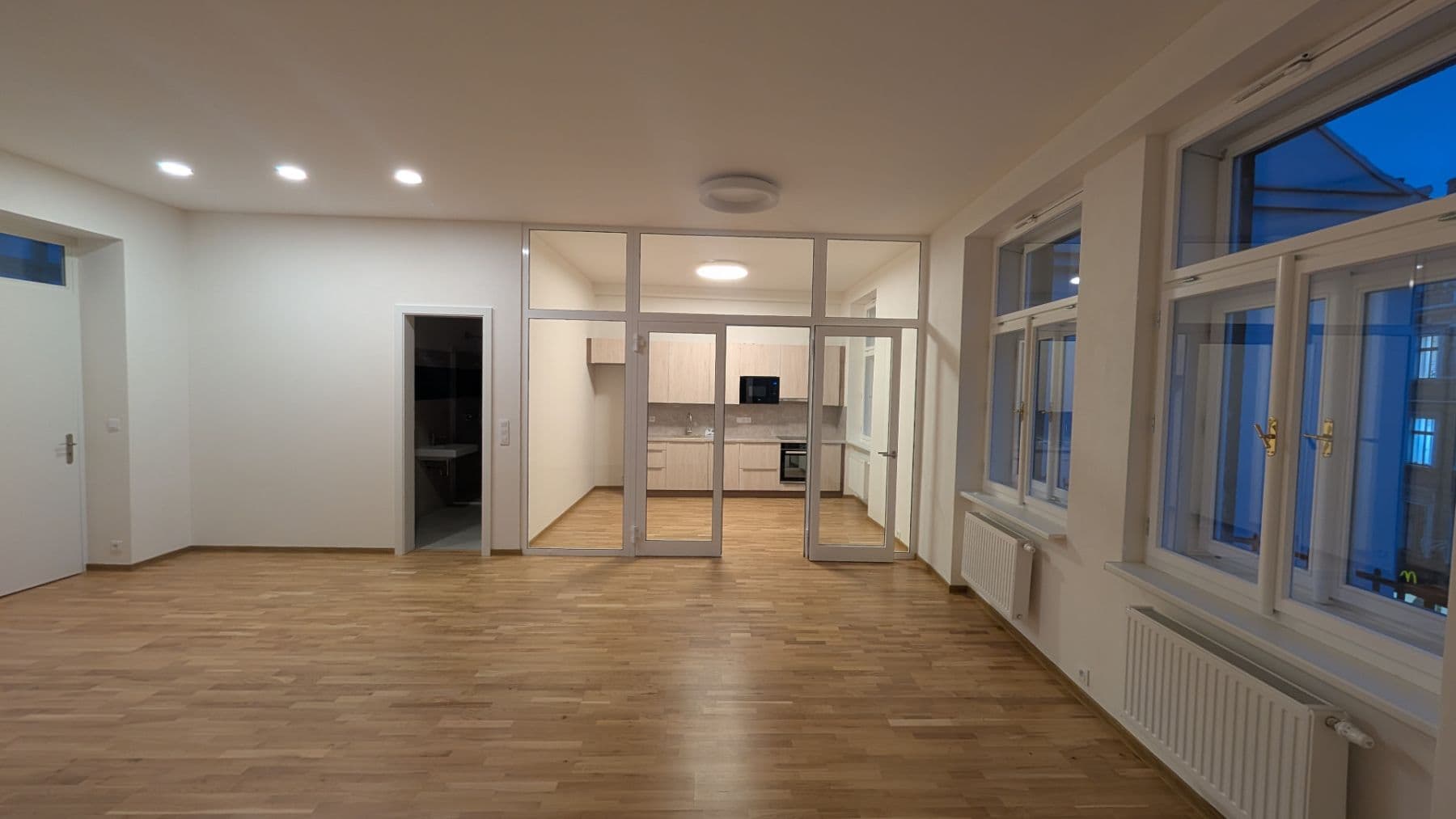 Pronájem bytu 1+1 68 m², Vodičkova, Praha, Praha Pronájem bytu 1+1 68 m², Vodičkova, Praha, Praha