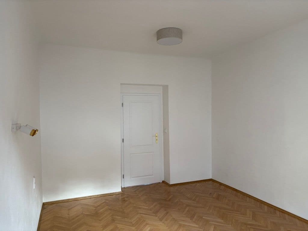 Pronájem bytu 3+1 72 m², Kozácká, Praha, Praha Pronájem bytu 3+1 72 m², Kozácká, Praha, Praha