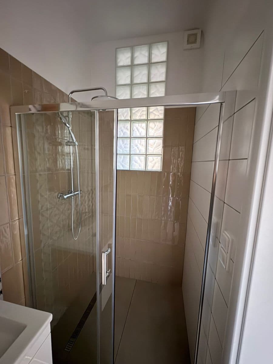 Pronájem bytu 3+1 72 m², Kozácká, Praha, Praha Pronájem bytu 3+1 72 m², Kozácká, Praha, Praha