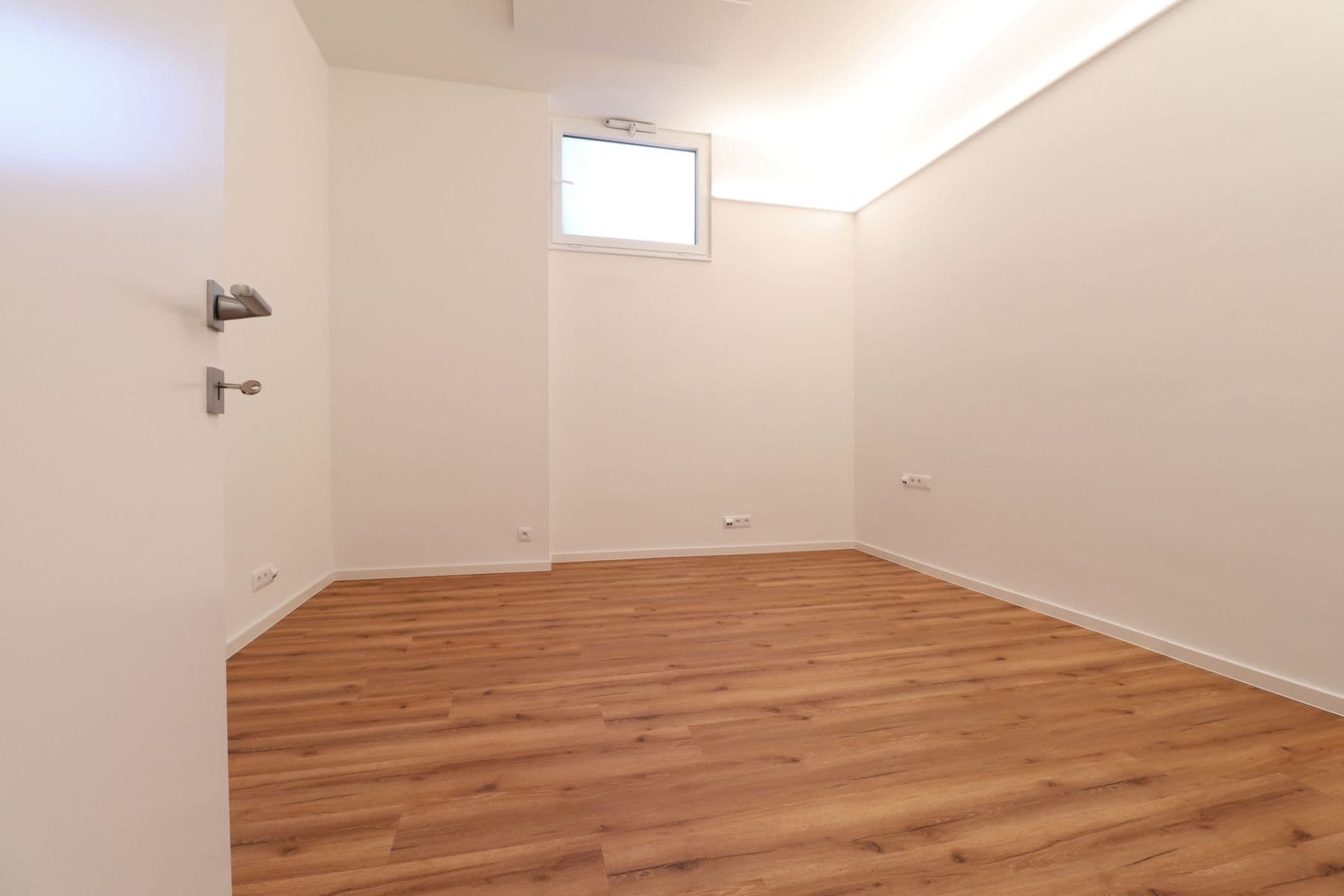 Pronájem bytu 3+1 78 m², Londýnská, Praha, Praha Pronájem bytu 3+1 78 m², Londýnská, Praha, Praha