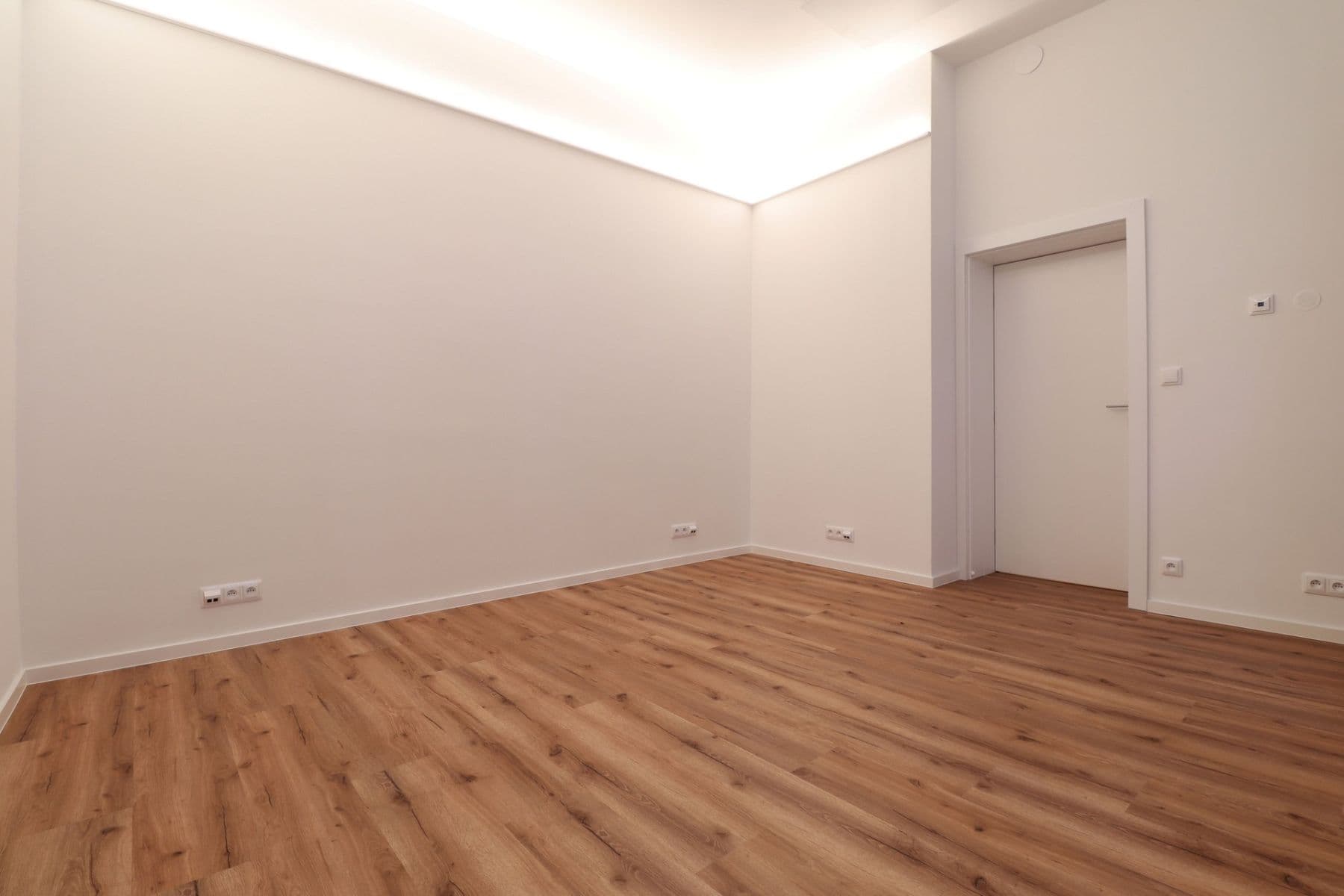 Pronájem bytu 3+1 78 m², Londýnská, Praha, Praha Pronájem bytu 3+1 78 m², Londýnská, Praha, Praha