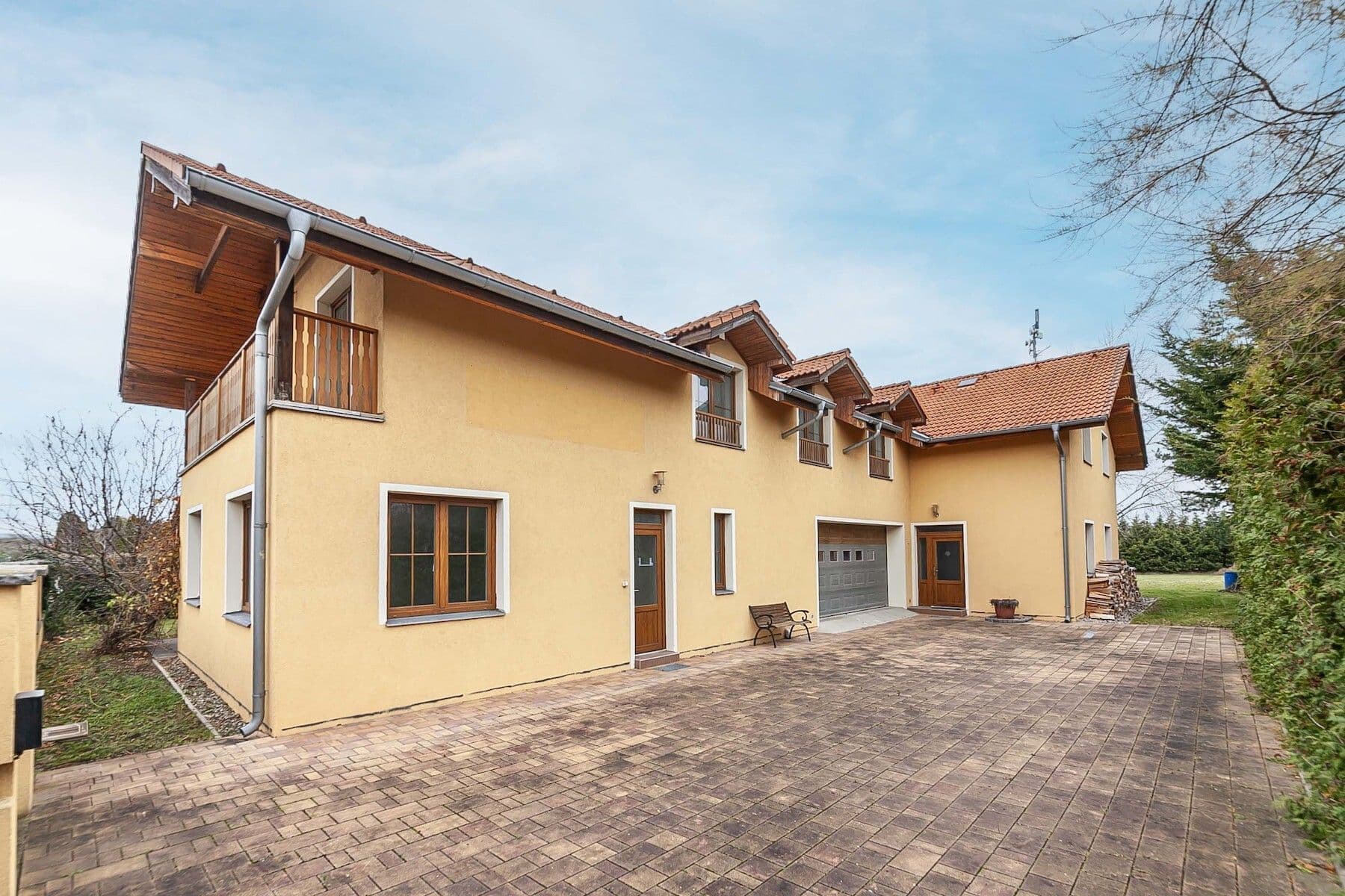 Prodej domu 290 m², pozemek 1.871 m², Do Polí, Bašť, Středočeský kraj Prodej domu 290 m², pozemek 1.871 m², Do Polí, Bašť, Středočeský kraj
