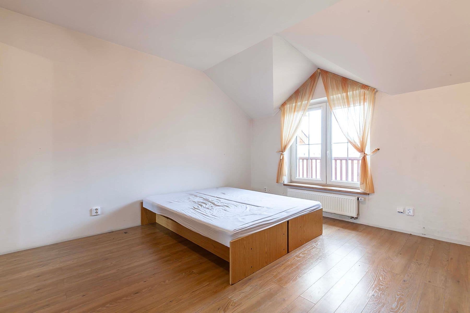Prodej domu 290 m², pozemek 1.871 m², Do Polí, Bašť, Středočeský kraj Prodej domu 290 m², pozemek 1.871 m², Do Polí, Bašť, Středočeský kraj