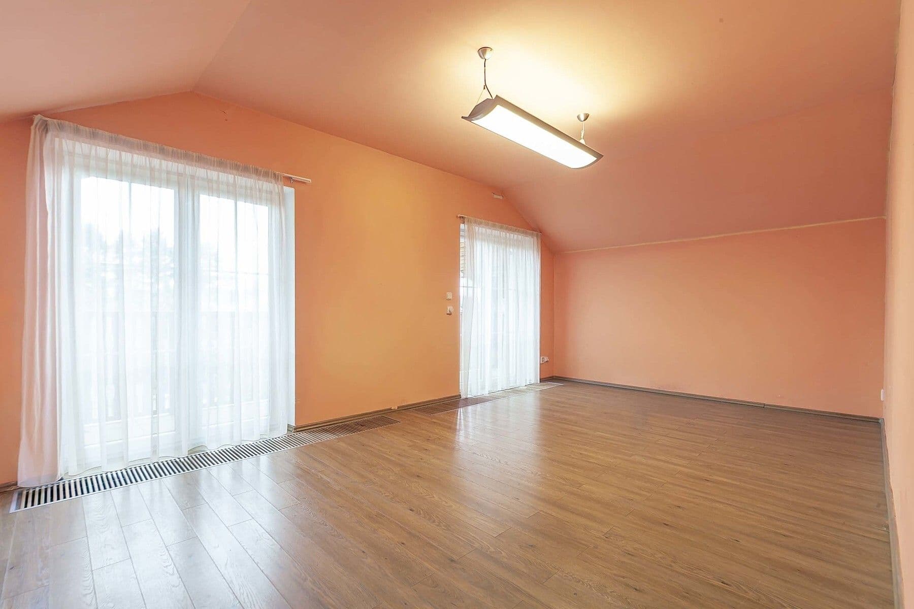 Prodej domu 290 m², pozemek 1.871 m², Do Polí, Bašť, Středočeský kraj Prodej domu 290 m², pozemek 1.871 m², Do Polí, Bašť, Středočeský kraj