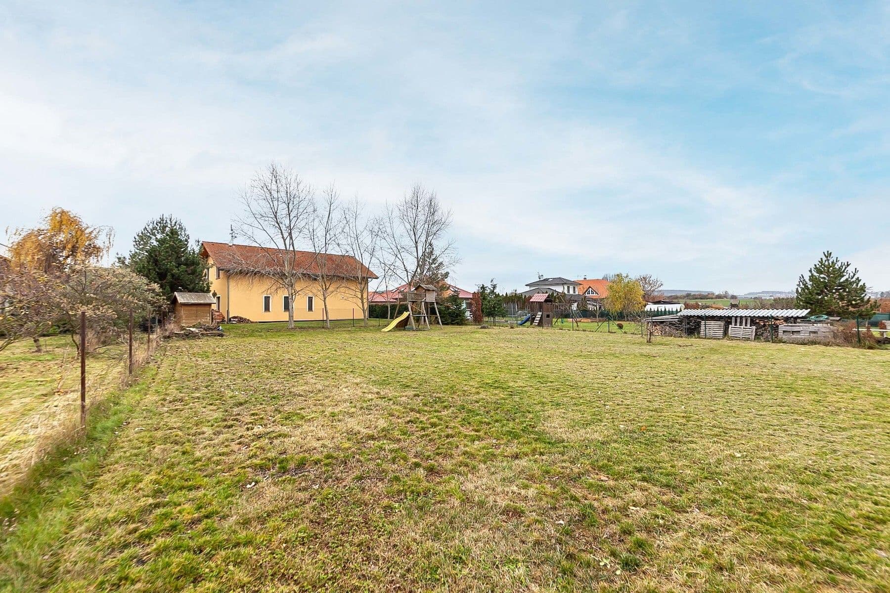 Prodej domu 290 m², pozemek 1.871 m², Do Polí, Bašť, Středočeský kraj Prodej domu 290 m², pozemek 1.871 m², Do Polí, Bašť, Středočeský kraj